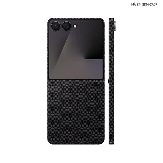 Dán Skin Galaxy Z Flip 7 Vân Carbon Fiber Đen | SKM-CA07