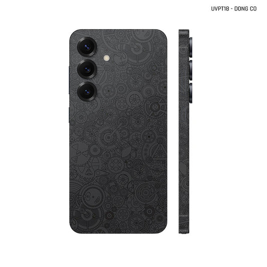 Dán Skin Samsung Galaxy S25 Series Vân Nổi Động Cơ Đen | UVPT18