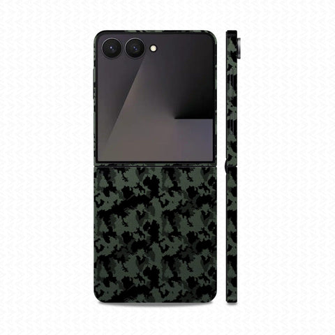 Dán Skin Galaxy Z Flip 8 Vân Nổi Camo Urban 2026 | UVPT31